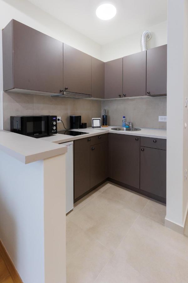 Black & White Apartment Σουμπότικα Εξωτερικό φωτογραφία